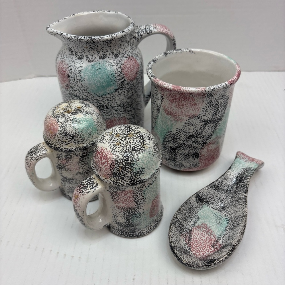 Guyroc Pottery Set Speckled Pitcher Utensil Holder Spoon Rest Salt Pepper Shaker